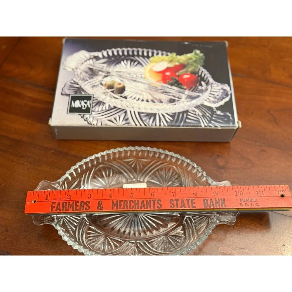 Mikasa Crystal‎ Royal Suite Divided Hostess Server in Box 10 Inches
